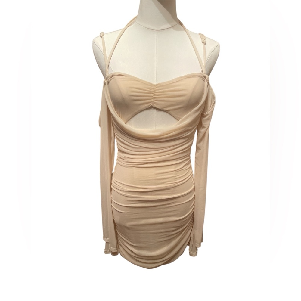 Elegant Cream Off-Shoulder Dress - Picture 2 of 4